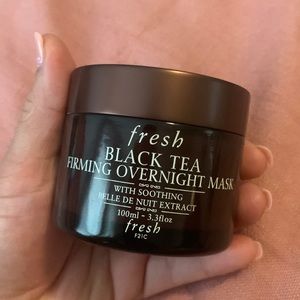 Fresh black tea mask
